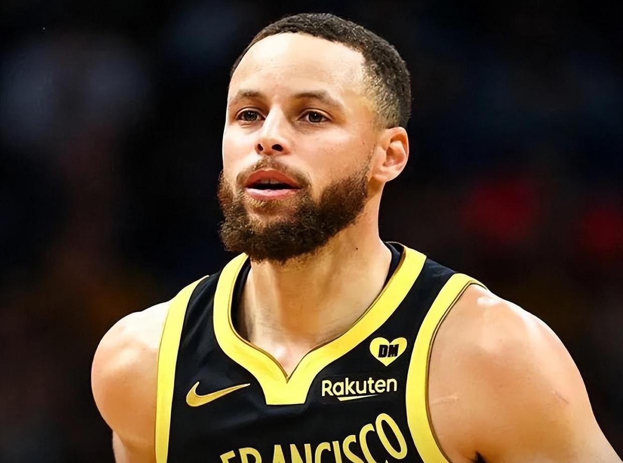 Kaiyun-库里回归赛场，回归赛场首场状态亮眼，雄鹿观众沸腾！的简单介绍